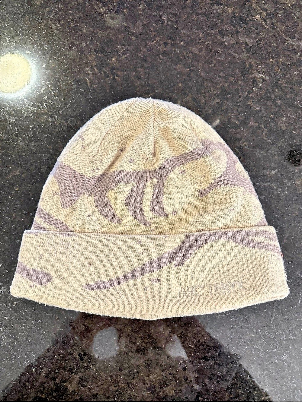 Arcteryx grotto beanie Beige & Gray